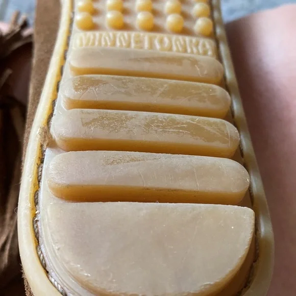 Minnetonka Side Zip Ribbon Trim Fringe Boots SZ 9 - Picture 8 of 12